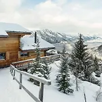 Le Grand Ours シャレー *